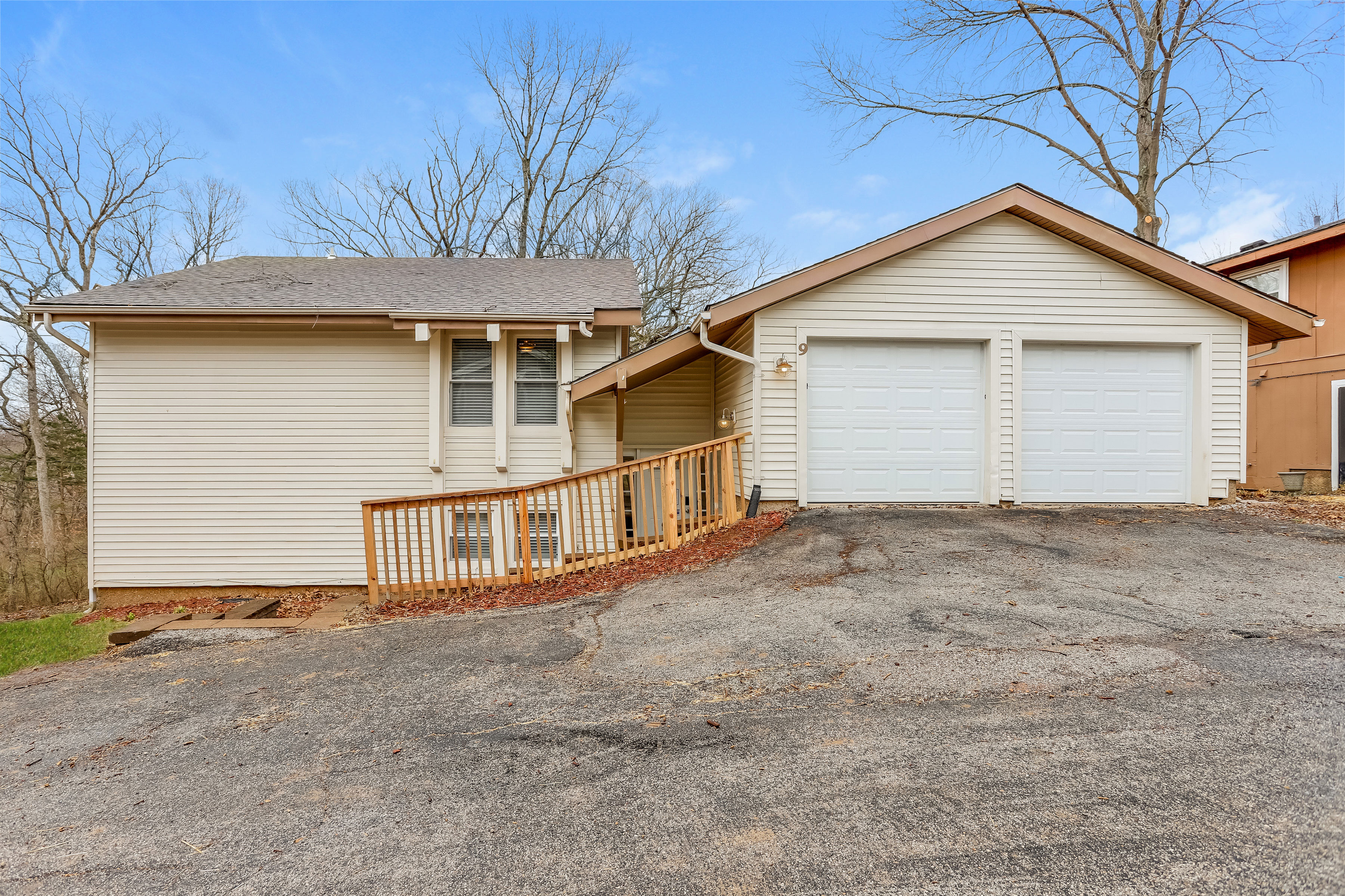 9 MUIR ST EUREKA, MO 63025